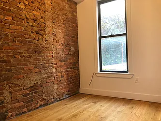 Rented by Premier Metro Realty Corp