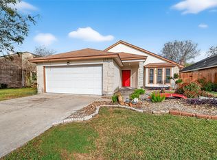8122 Sandy Glen Ln, Houston, TX 77071