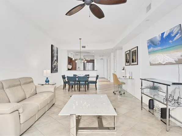 8111 Lakewood Main St, Lakewood Ranch, FL