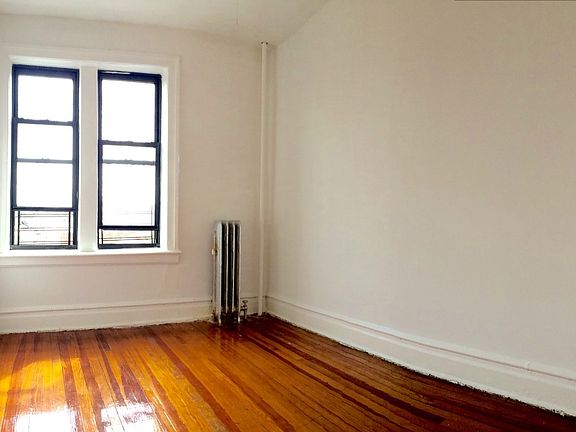 3rd image of 3086 32nd St APT 29