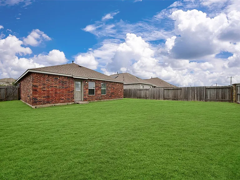 3602 Conquest Cir — Photo 16
