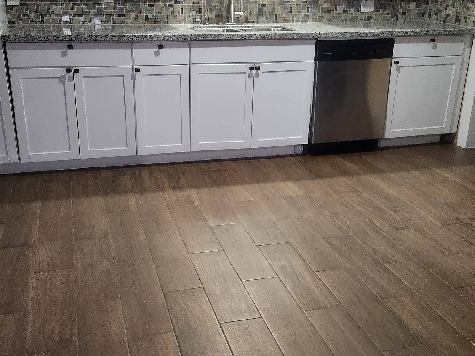 531 Roper St — Photo 2