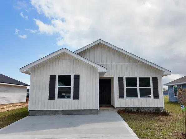 6485 Firefly Dr, Milton, FL 32583