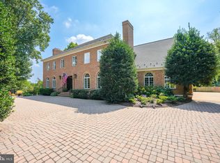 933 Bellview Rd, Mc Lean, VA 22102