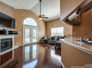 8011 Sunshine Tower Dr, San Antonio, TX 78244