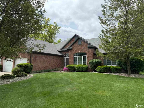 7357 Hidden Valley Dr, Lambertville, MI 48144