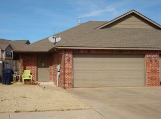 11126 SW 5th St, Yukon, OK 73099
