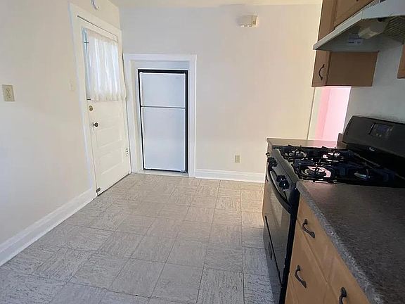 4th image of 5629 N Mason Ave #2