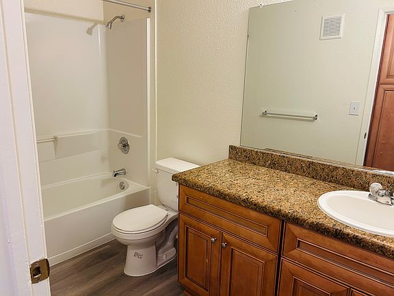 5th image of 2464 Hibiscus Ave APT 276
