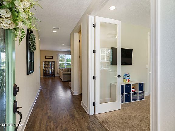 4th image of 200 WHITE MARSH Drive