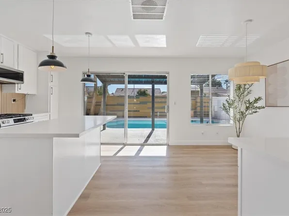 2547 Wolverton Ave, Henderson, NV 89074