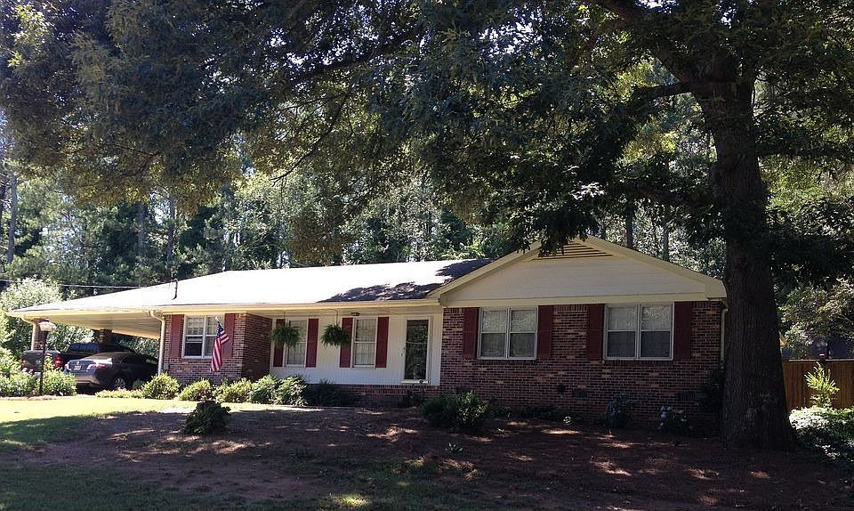 3224 Wanda Woods Dr