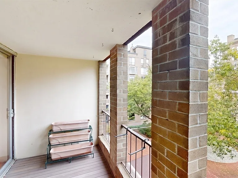 99 Pond Ave #514 — Photo 6