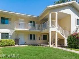 220 Timber Lake Cir, Naples, FL