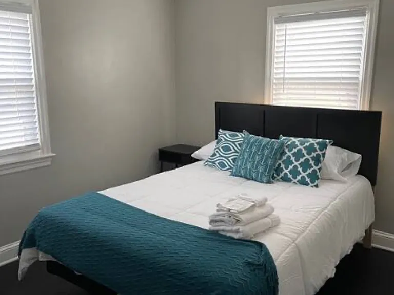 5802 Field Pl NE — Photo 5
