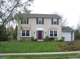 394 Barclay Cir, Harleysville, PA 19438