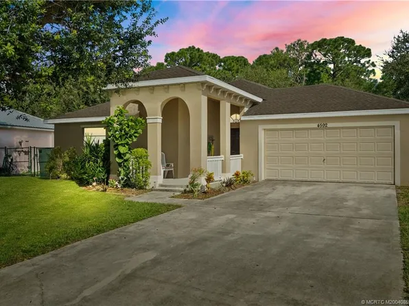4592 SE Murray Cove Cir, Stuart, FL 34997