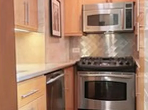 89 Washington Place image 1 of 5
