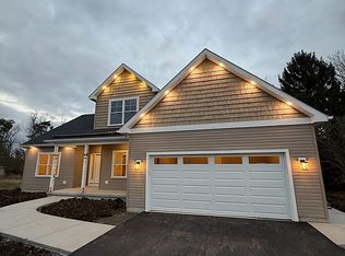 831 Transit Rd, Orchard Park, NY 14127