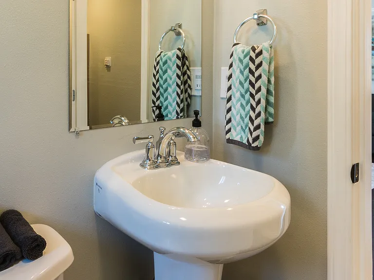 5357 Virginia Ave — Photo 29