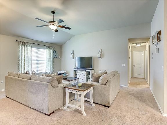 5th image of 12501 Heritage Oaks Dr
