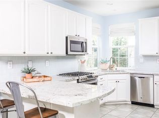 37 Bainbridge Ave, Mission Viejo, CA 92694