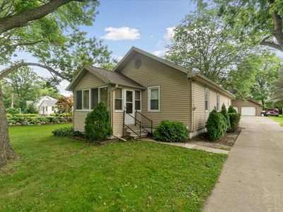 4222 Springfield St, Burton, MI, 48509