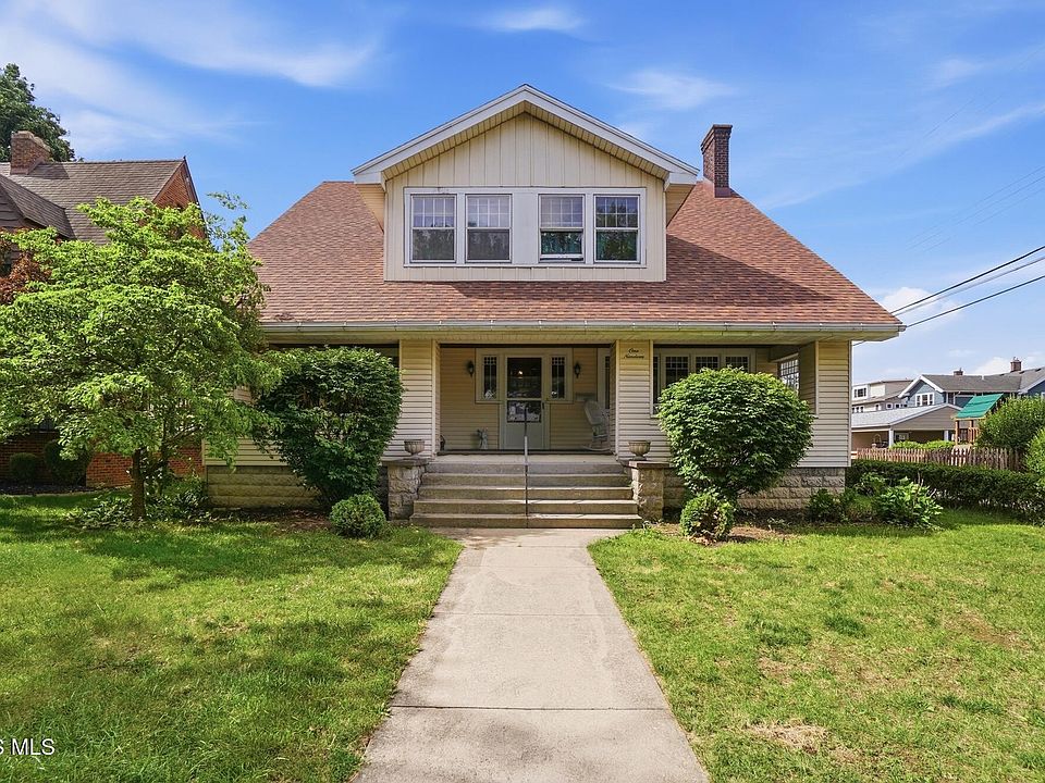 1st image of 119 Greenlawn Ave