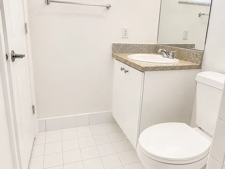 Allegro Apartments — Photo 8