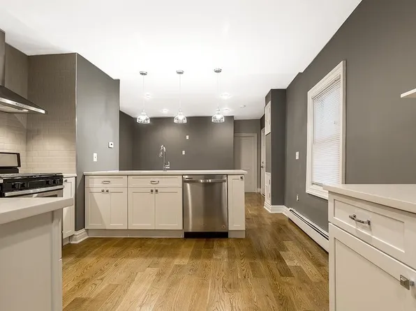 194 Hopkins Avenue image 11 of 21