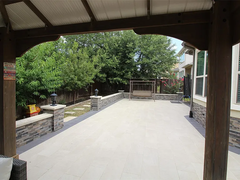 5800 Viejo Dr — Photo 17