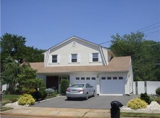 83 Stratford Cir, Edison, NJ 08820