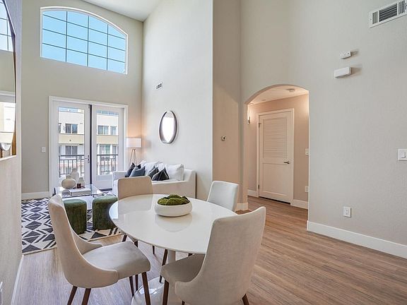 3rd image of 3275 Fifth Ave APT 504