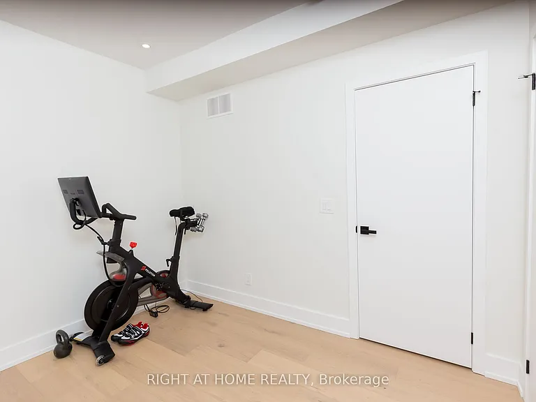 171 Gilbert Ave — Photo 24
