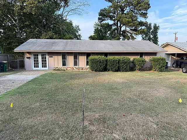 4 bed, 1416 sqft, $1,450 — Photo 1