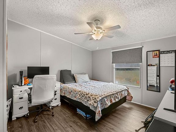 3rd image of 135 Frank Cole Rd