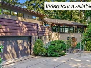 4183 SW Greenleaf Dr, Portland, OR 97221