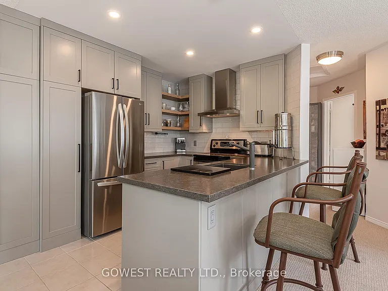 32 Valleymede Ct — Photo 12