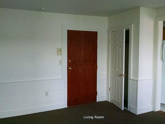 Living Rm rear