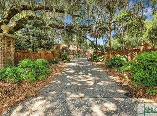 5909 Laroche Ave, Savannah, GA 31406