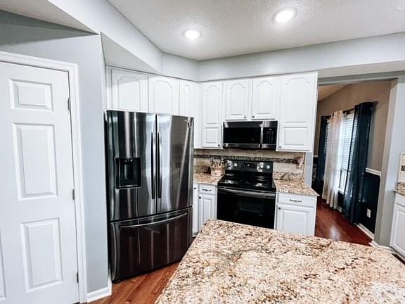 4th image of 600 Harpwood Dr