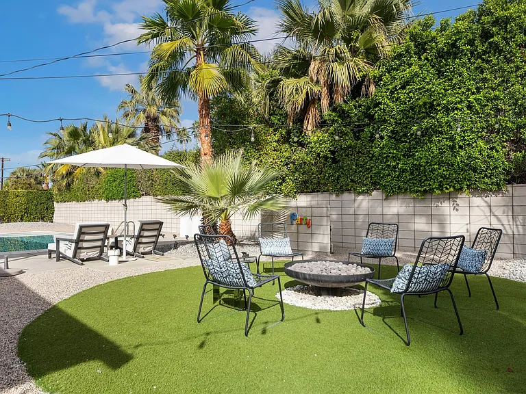 282 N Orchid Tree Ln — Photo 11