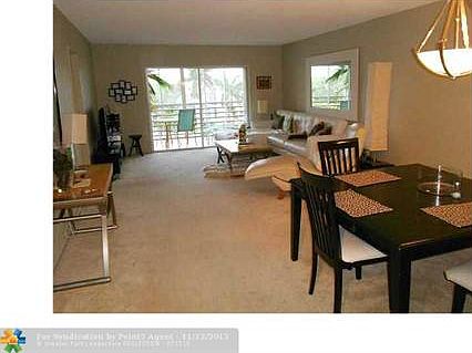 4th image of 3050 NE 16th Ave APT 402