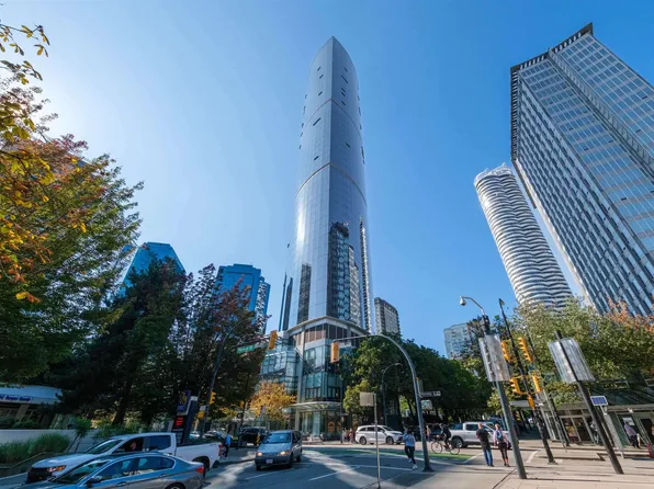 938 Nelson St #4303, Vancouver, BC V6Z 3A7