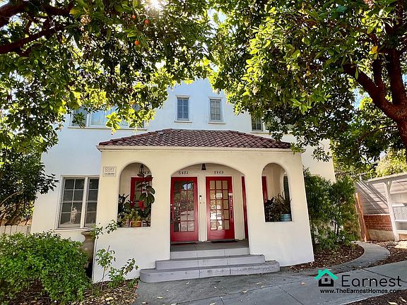 2nd image of 646 Ocean Park Blvd #648-D