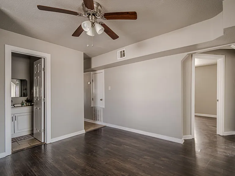 2323 Arbor Pl #3 — Photo 6