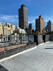 Rented by Green Line Realty