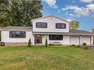 1331 Whitney Rd E, Fairport, NY 14450