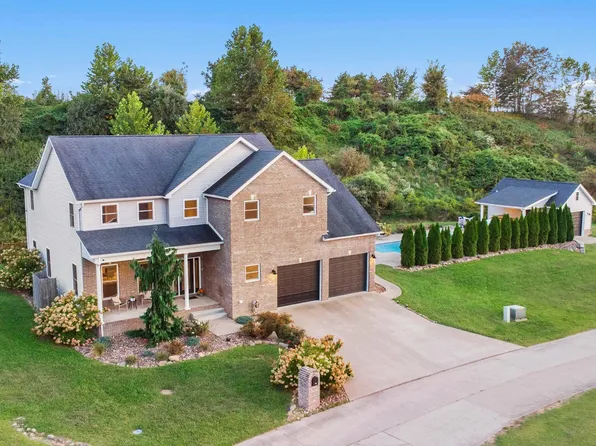 3698 Brody Ln, Ashland, KY 41102