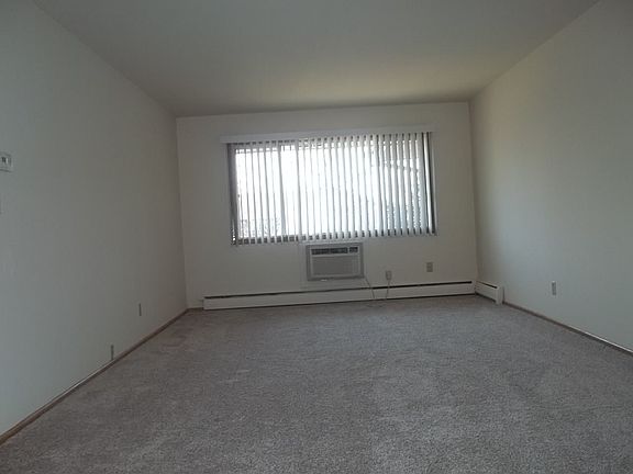 3rd image of 8869 S Oak Park Dr APT 19